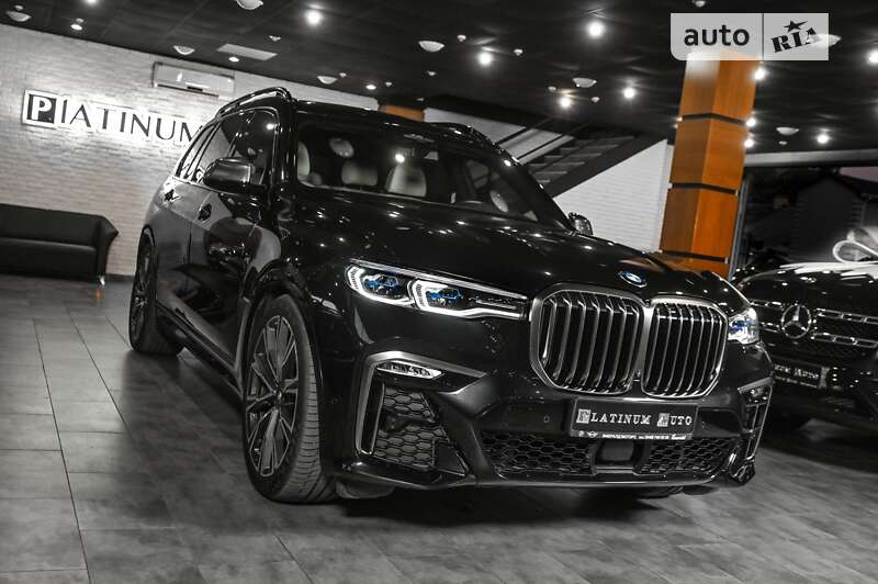 Позашляховик / Кросовер BMW X7 2020 в 