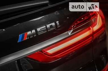 Позашляховик / Кросовер BMW X7 2020 в 