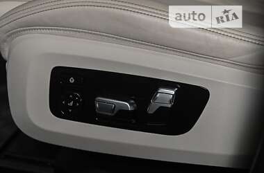 Позашляховик / Кросовер BMW X7 2020 в 
