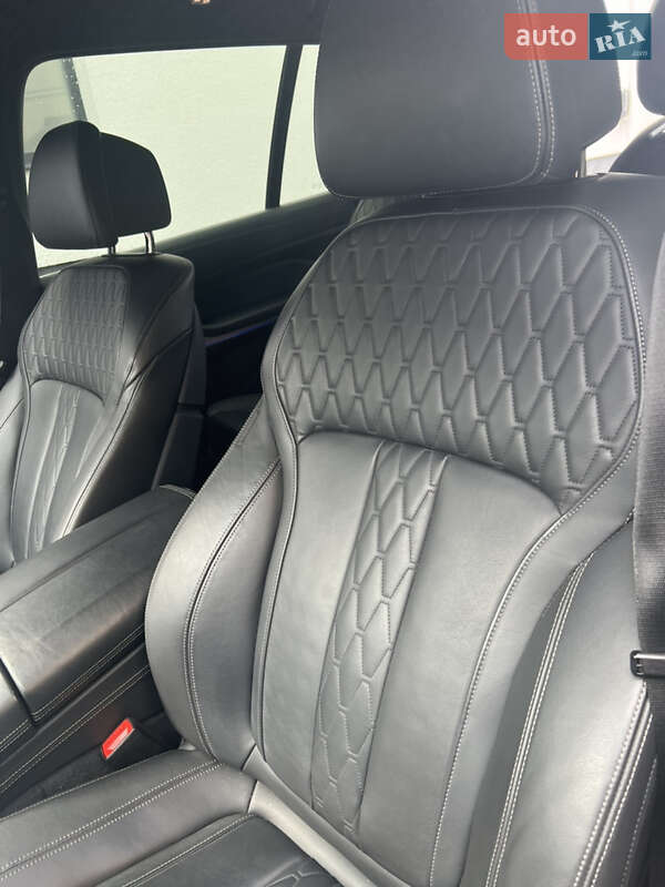 Внедорожник / Кроссовер BMW X7 2019 в Ужгороде