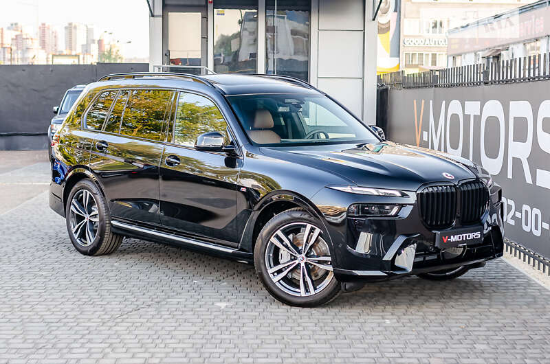 Позашляховик / Кросовер BMW X7 2023 в Києві