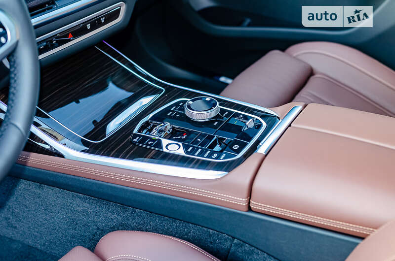 Позашляховик / Кросовер BMW X7 2023 в Києві