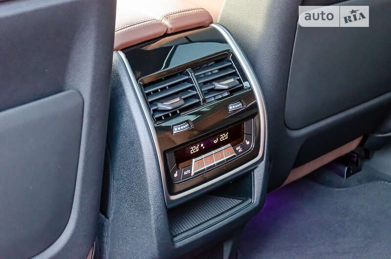 Позашляховик / Кросовер BMW X7 2023 в Києві