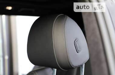 Позашляховик / Кросовер BMW X7 2022 в 