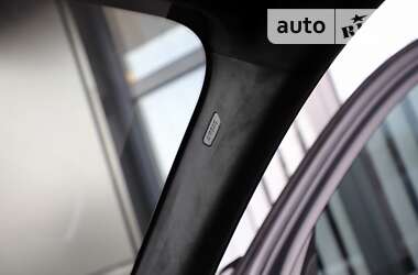 Позашляховик / Кросовер BMW X7 2022 в 