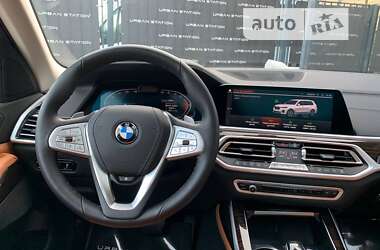 Позашляховик / Кросовер BMW X7 2021 в Києві