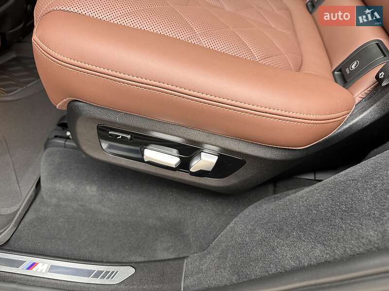 Внедорожник / Кроссовер BMW X7 2023 в Ужгороде