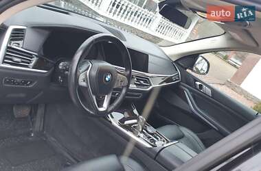 Позашляховик / Кросовер BMW X7 2021 в 