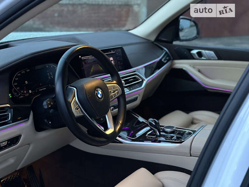 Внедорожник / Кроссовер BMW X7 2019 в Киеве
