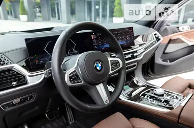 BMW X7 2022