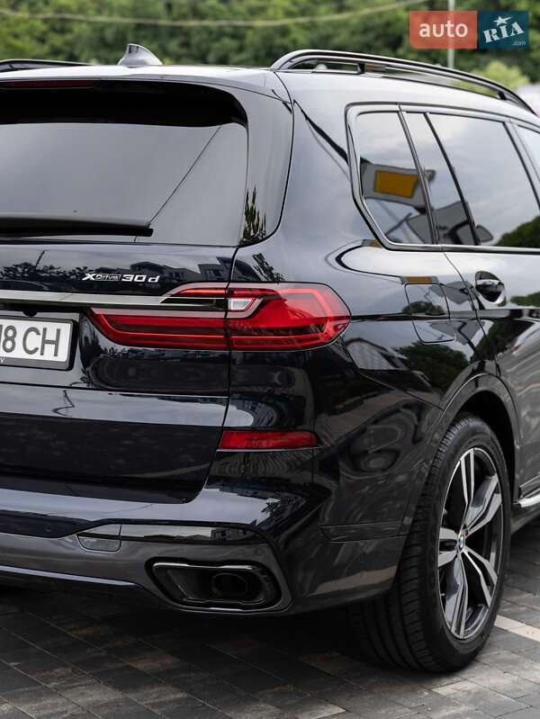 Внедорожник / Кроссовер BMW X7 2021 в Ужгороде