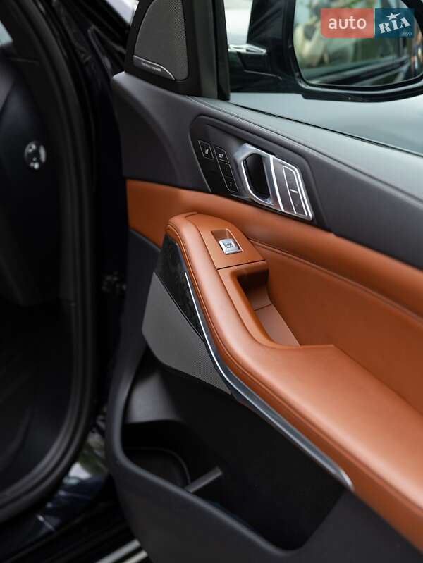 Внедорожник / Кроссовер BMW X7 2021 в Ужгороде