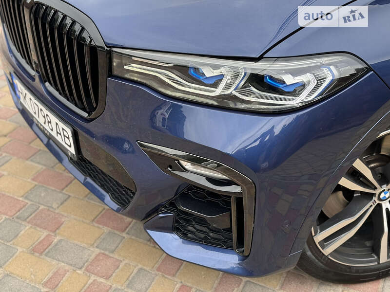 Внедорожник / Кроссовер BMW X7 2021 в Ровно