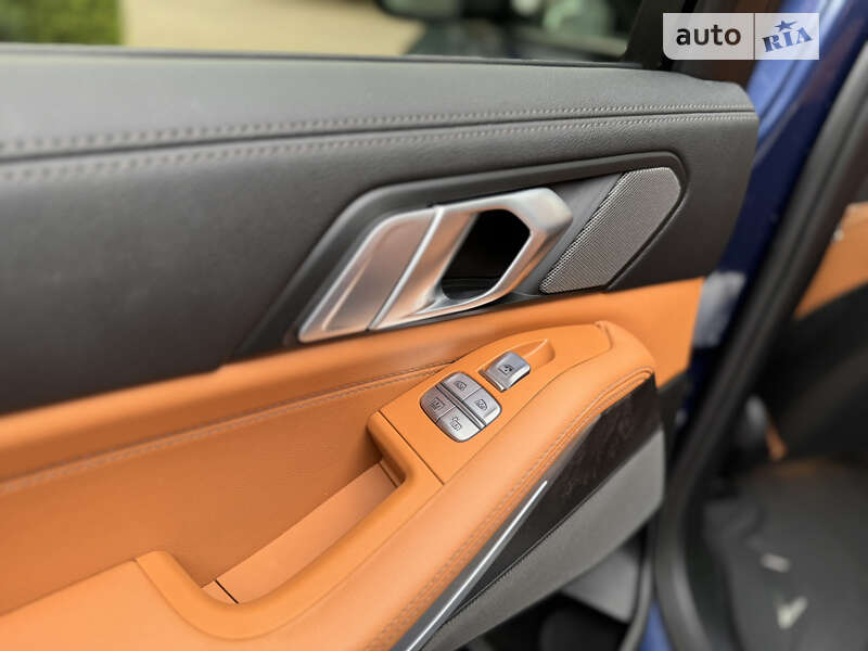 Внедорожник / Кроссовер BMW X7 2021 в Ровно