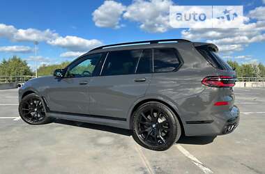 Внедорожник / Кроссовер BMW X7 2023 в Киеве