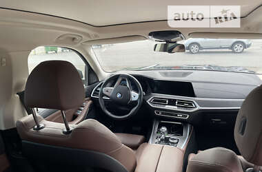 Внедорожник / Кроссовер BMW X7 2022 в 