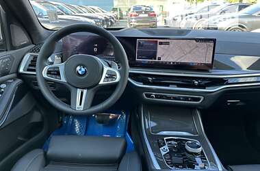 Позашляховик / Кросовер BMW X7 2024 в 