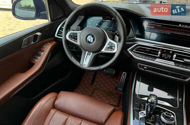 Внедорожник / Кроссовер BMW X7 2021 в 