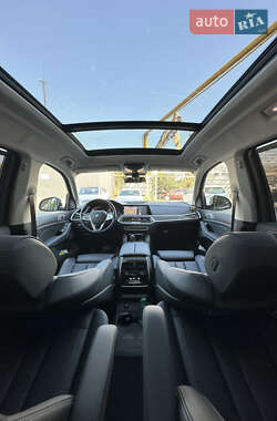 Внедорожник / Кроссовер BMW X7 2021 в 