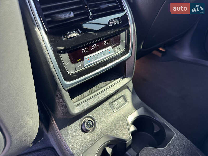 Внедорожник / Кроссовер BMW X7 2019 в Одессе фото 28 Внедорожник / Кроссовер BMW X7 2019 в Одессе