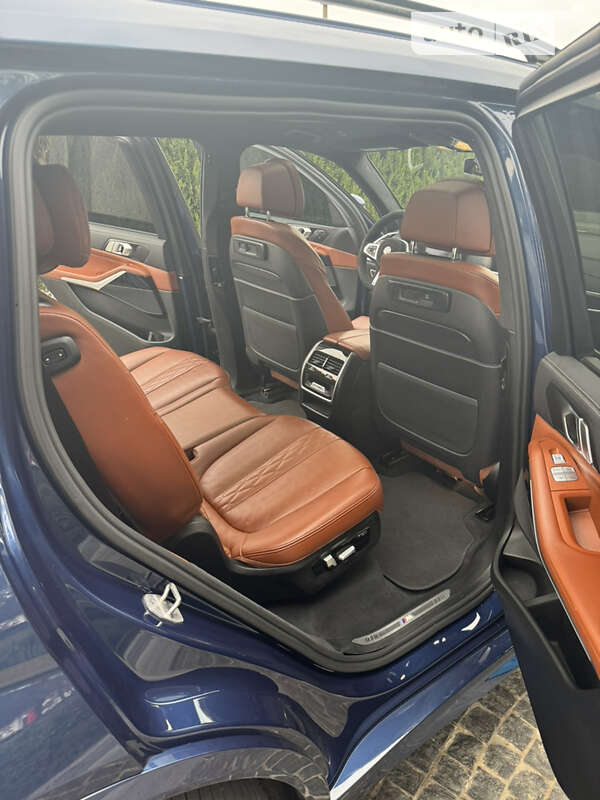Позашляховик / Кросовер BMW X7 2022 в Дніпрі