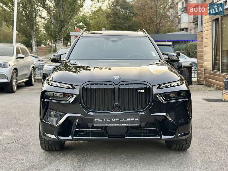 Внедорожник / Кроссовер BMW X7 2024 в Киеве