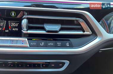 Позашляховик / Кросовер BMW X7 2019 в 