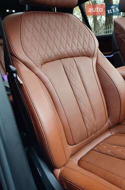 Позашляховик / Кросовер BMW X7 2019 в 