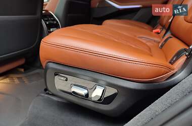 Позашляховик / Кросовер BMW X7 2019 в 