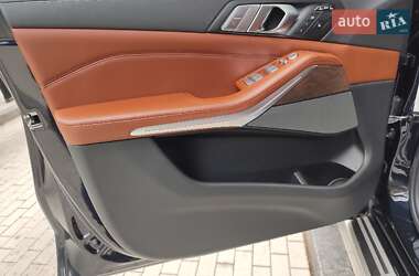 Позашляховик / Кросовер BMW X7 2019 в 
