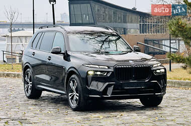 Внедорожник / Кроссовер BMW X7 2024 в Киеве