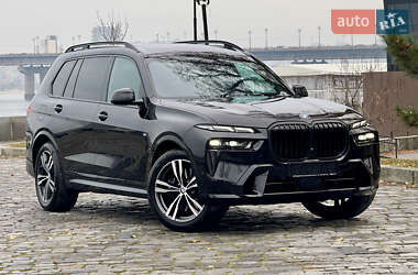 Внедорожник / Кроссовер BMW X7 2024 в Киеве