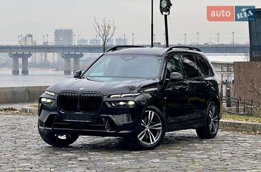 Внедорожник / Кроссовер BMW X7 2024 в Киеве