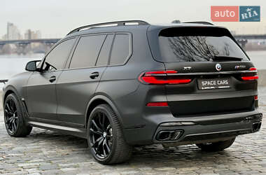 Внедорожник / Кроссовер BMW X7 2022 в Киеве