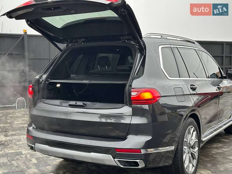 Внедорожник / Кроссовер BMW X7 2020 в Киеве