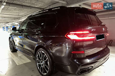 Внедорожник / Кроссовер BMW X7 2023 в 