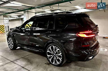 Позашляховик / Кросовер BMW X7 2024 в Києві