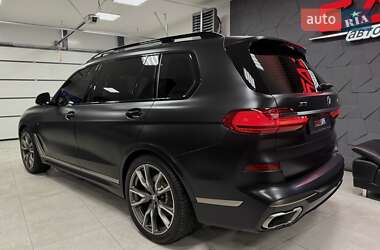 Внедорожник / Кроссовер BMW X7 2022 в 