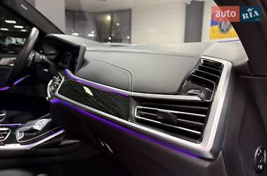 Внедорожник / Кроссовер BMW X7 2022 в 