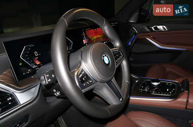 Внедорожник / Кроссовер BMW X7 2023 в 
