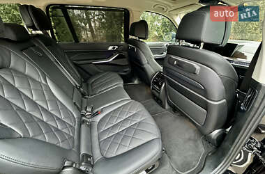Внедорожник / Кроссовер BMW X7 2024 в 