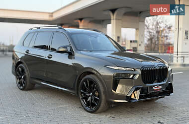 Внедорожник / Кроссовер BMW X7 2023 в 