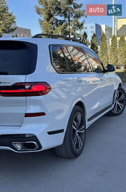 Позашляховик / Кросовер BMW X7 2020 в 
