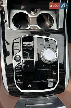 Внедорожник / Кроссовер BMW X7 2024 в 