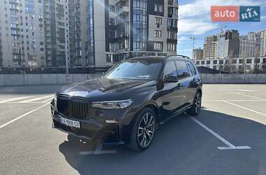 Внедорожник / Кроссовер BMW X7 2021 в 