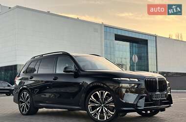 Позашляховик / Кросовер BMW X7 2024 в 