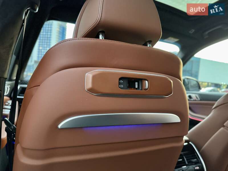 Позашляховик / Кросовер BMW X7 2024 в Одесі