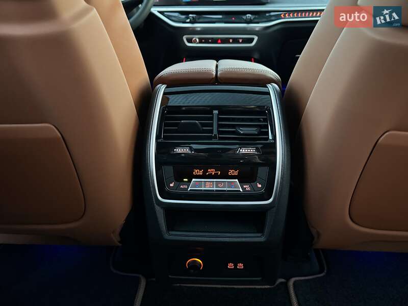 Позашляховик / Кросовер BMW X7 2024 в Одесі