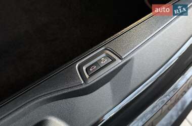 Позашляховик / Кросовер BMW X7 2024 в 