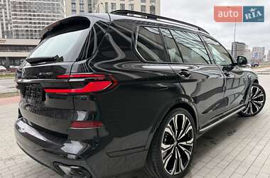 Внедорожник / Кроссовер BMW X7 2023 в 